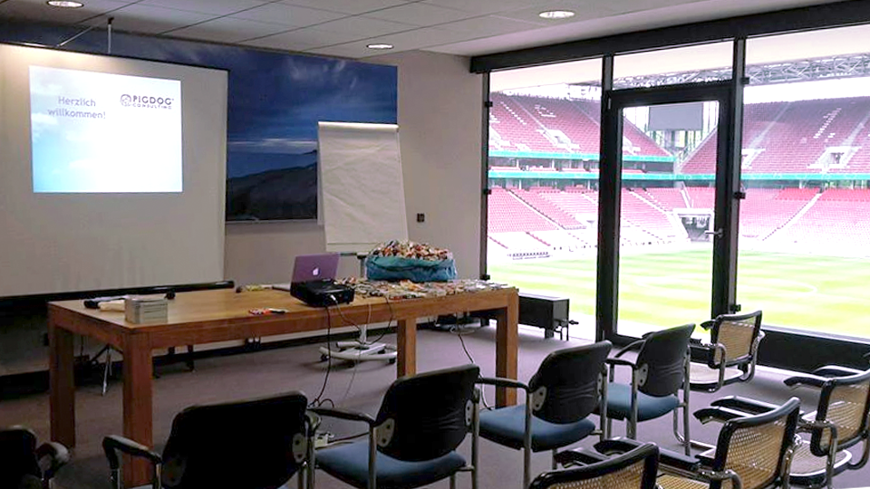 nichtraucher-in-5-Stunden-seminarraum